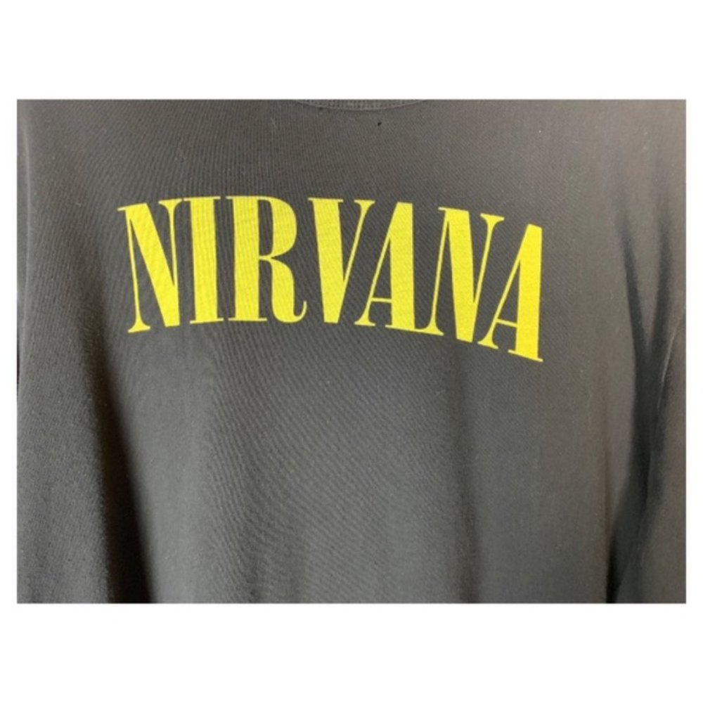 Sold - Nirvana 2017 Smiley Face Long Sleeve Men's T Shirt - Picture 5 of 7